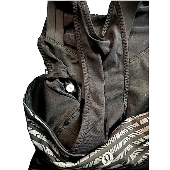 Lululemon Running In The City Tank - Picture 12 of 13